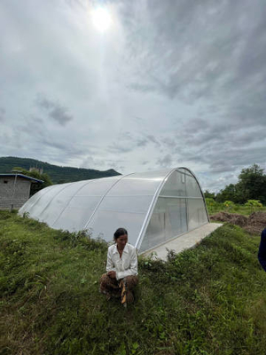 Warm gegalvaniseerd stalen frame polycarbonaat zonne-droger kas met stabiele structuur binnen Buiten schaduwstelsel