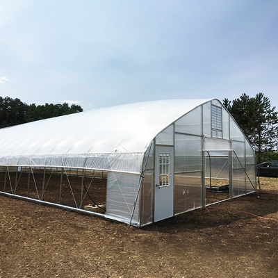 Tunnelkasten gegalvaniseerde staalframe structuur Pipe PE UV Plastic Film Vergetables Single-span kasten